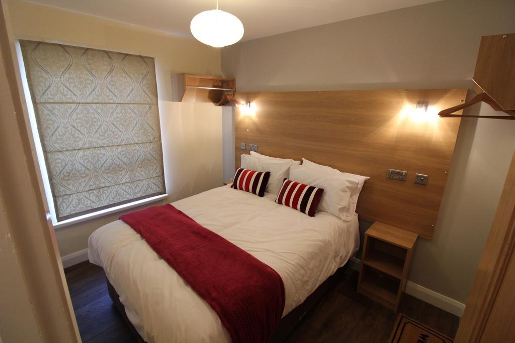 Salisbury Renovated Apartment เบลฟาสต์ ภายนอก รูปภาพ