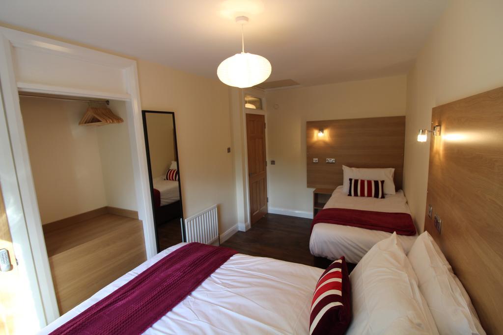 Salisbury Renovated Apartment เบลฟาสต์ ภายนอก รูปภาพ